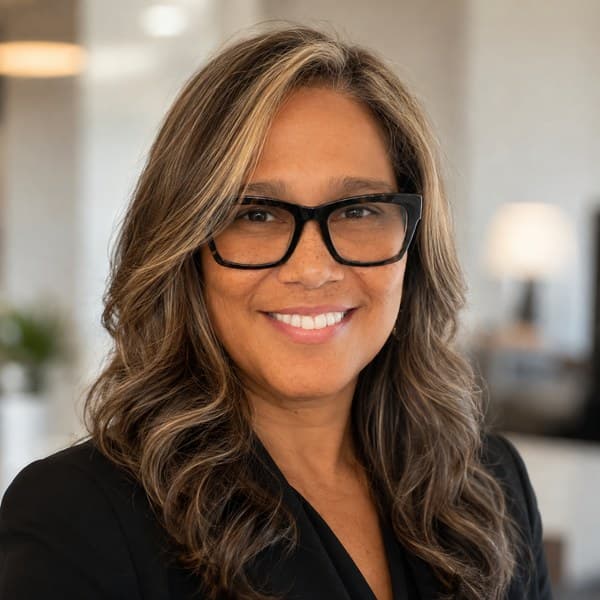 Headshot of Jeanette Cruz, BA